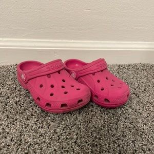 Toddler 6/7 crocs